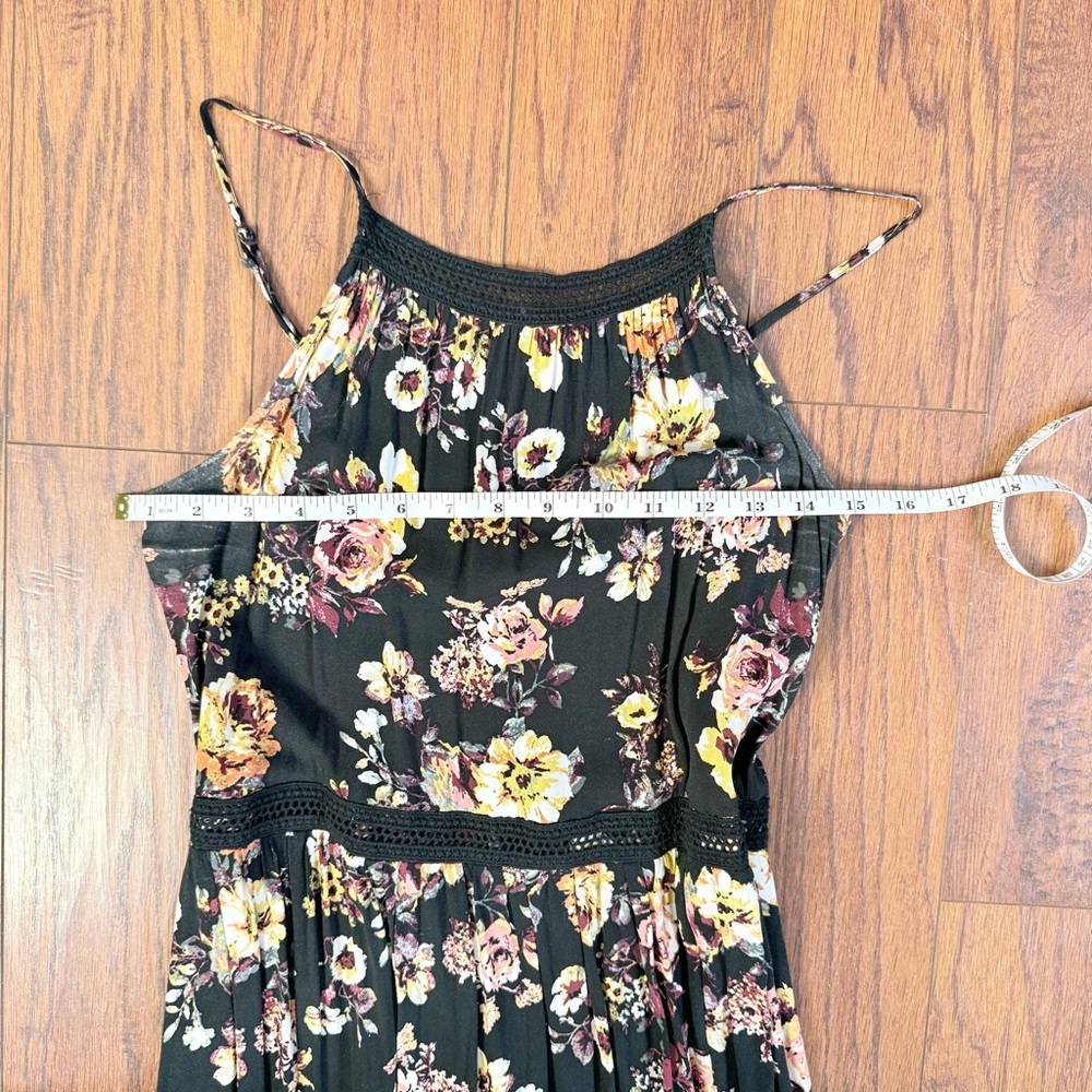 Eyeshadow Black and Floral Print Sleeveless Midi Dress Size Small - Picture 11 of 13